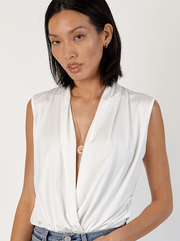 KORAI Gold Medallion Necklace